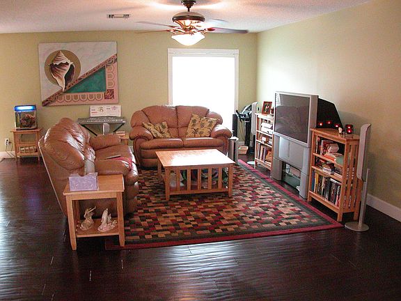 3rd image of 9726 Cypress Shadow Ave
