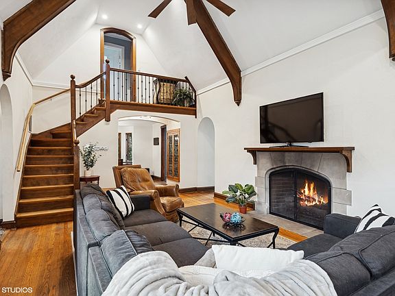 5th image of 2316 Lawndale Ave