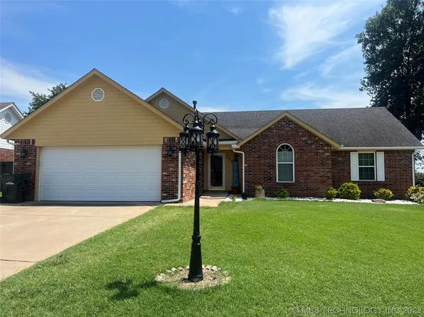 309 Heritage Dr, Fort Gibson, OK 74434