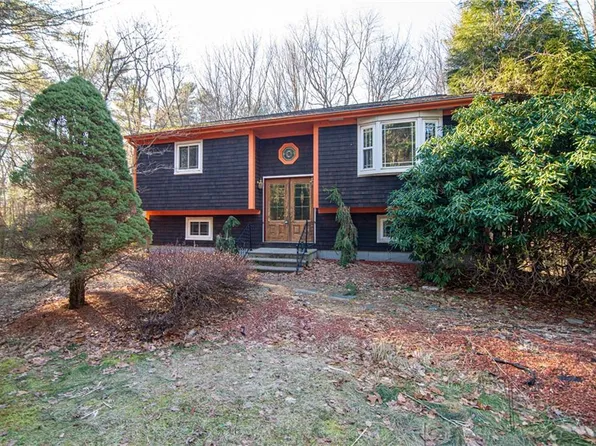 289 Pine Orchard Rd, Glocester, RI 02814