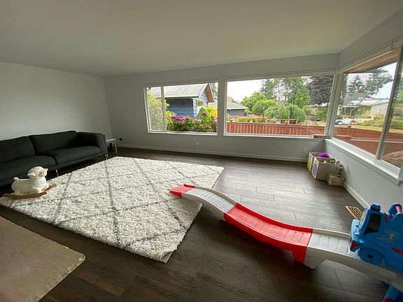 Top Floor Living Room