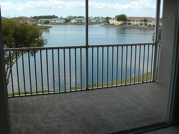 5th image of 11644 SW Egret Cir APT 1608