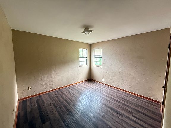 2nd image of 4340 SE 20th St