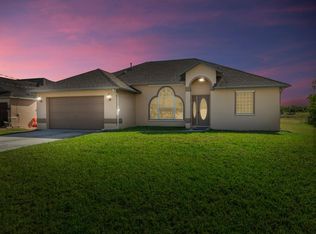 516 SW Bradshaw Cir, Pt Saint Lucie, FL 34953