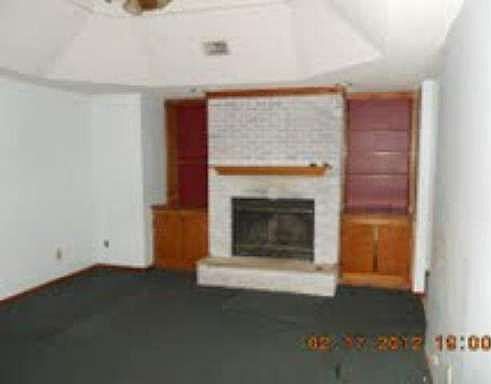 2nd image of 322 Bonnie Dr