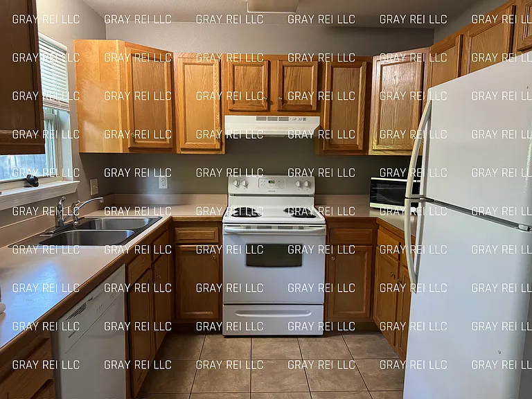 309 Atoka Dr — Photo 4