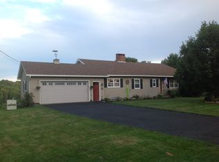 40 Ridgeview Dr, Thomaston, ME 04861