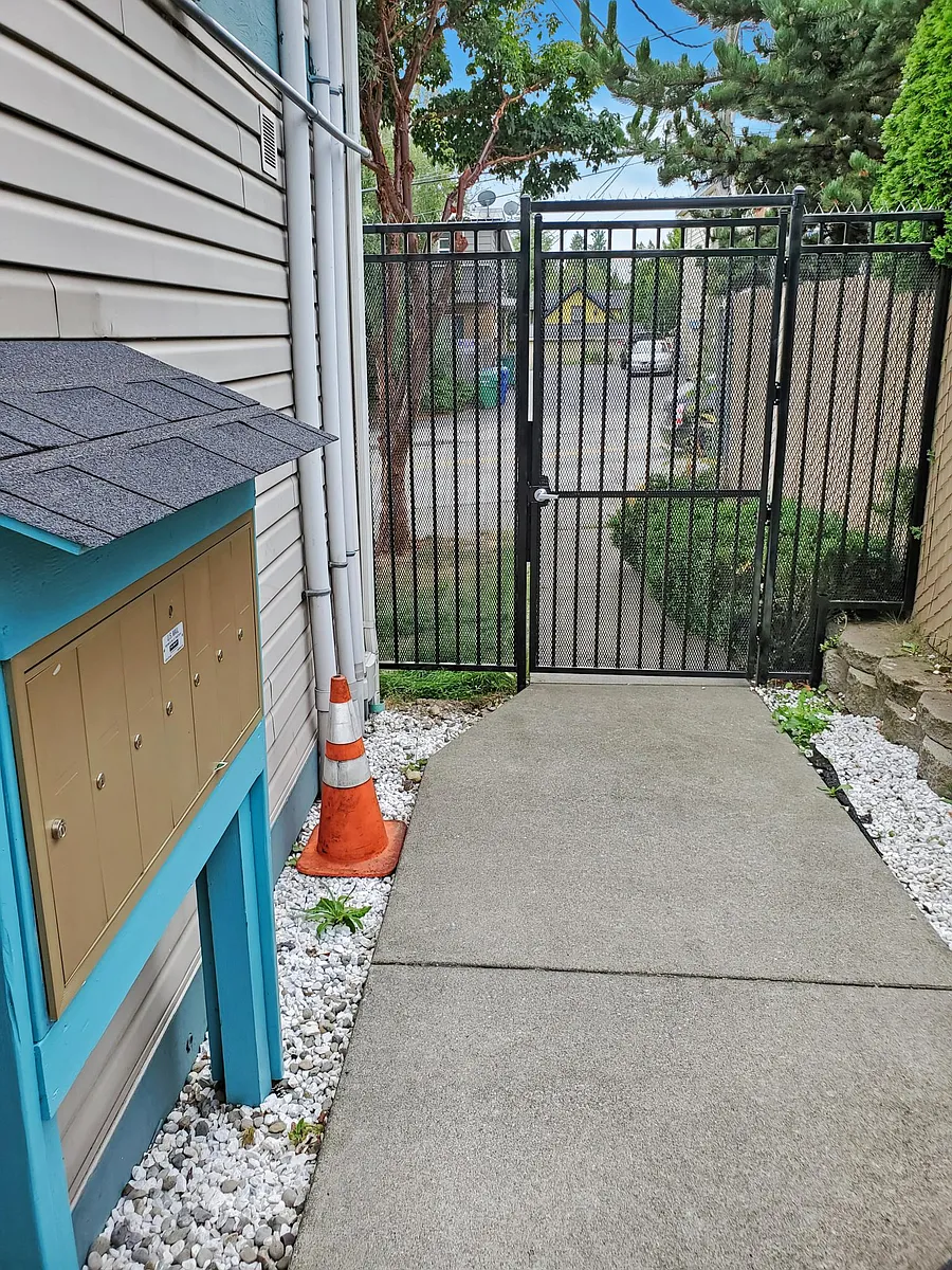 Secure Package Receiving - 936 N 85th St #6
