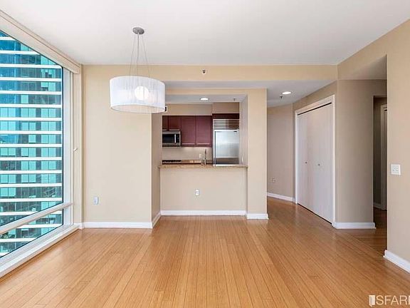 4th image of 425 1st St Unit 1906