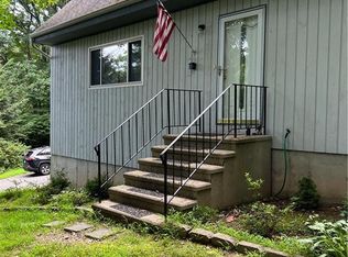 26 Verna Rd, Monroe, CT 06468