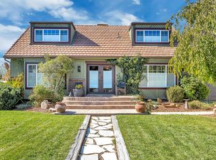 10524 S Featherwood Dr, South Jordan, UT 84095
