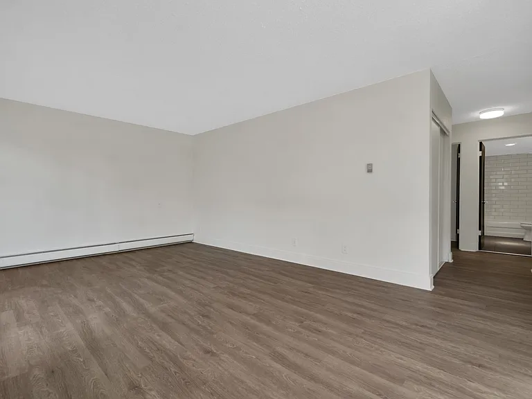820 Craigflower Rd #204 — Photo 22