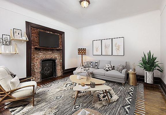 2nd image of 321 W 94th St APT 2E