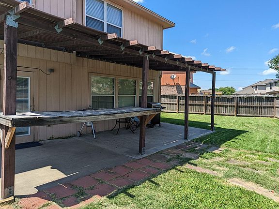 5th image of 3922 Accrington Ct