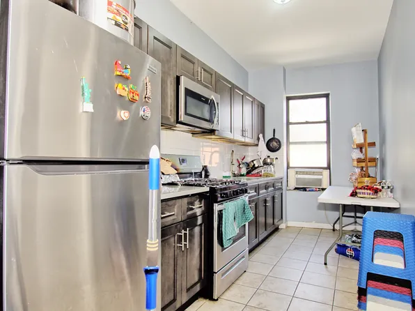 3299 Fulton Street image 2 of 21