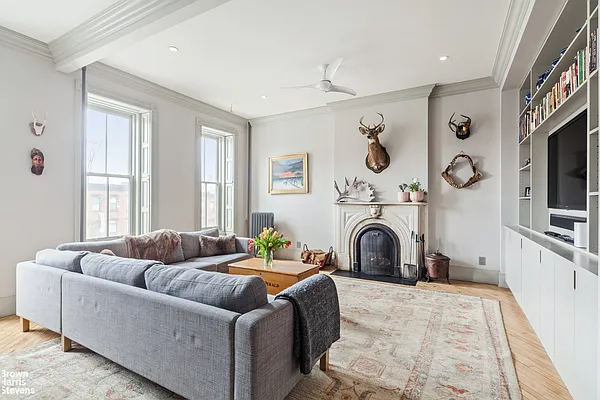 Rented by Compass | media 13