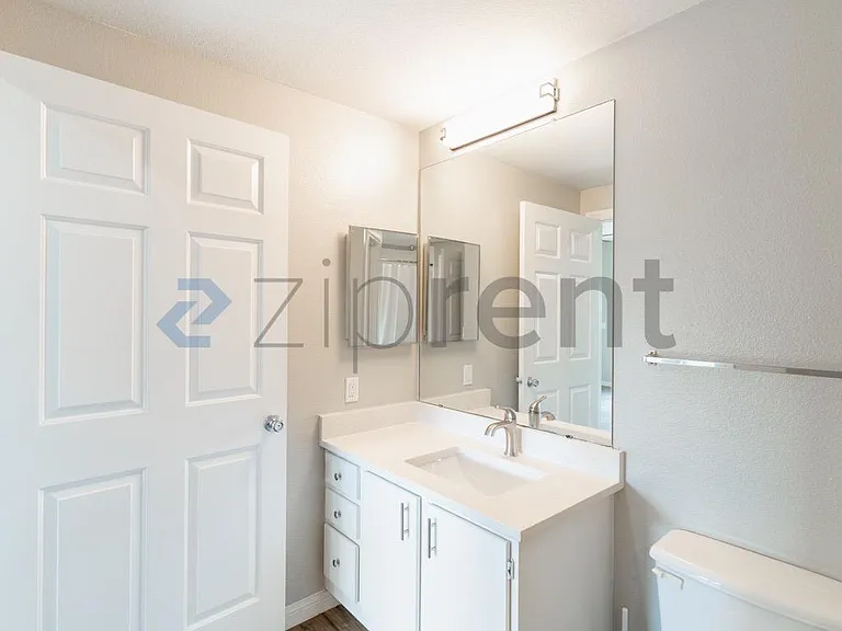 2320 Gracy Farms Ln #823 — Photo 23