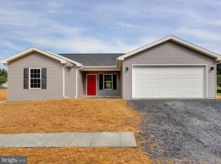 314 Lakeside Dr, New Bloomfield, PA 17068