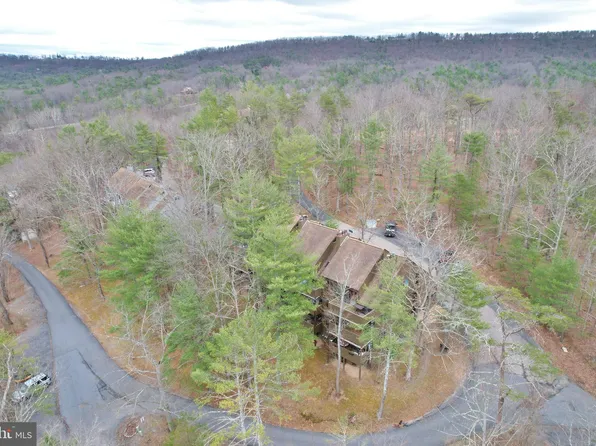 329 The Hill Rd #8-B, Basye, VA 22810