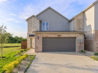 829 Premier Pkwy, Grand Prairie, TX 75051