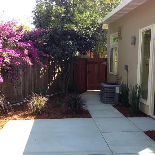 1069 Moreno Ave #A Photo 1