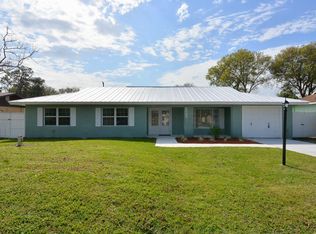 8005 Kenwood Rd, Fort Pierce, FL 34950