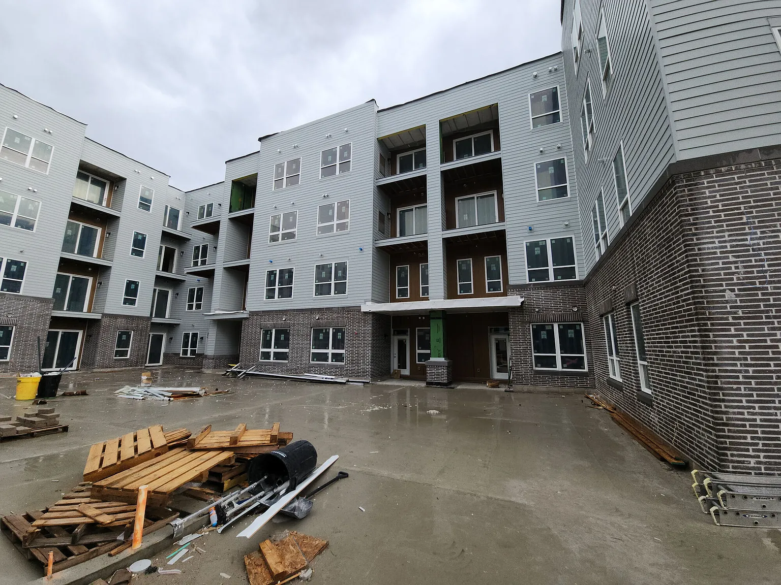 Merchant Place — Photo 3