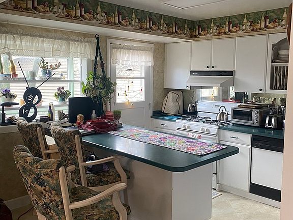 5th image of 6013 Ridgeway Dr