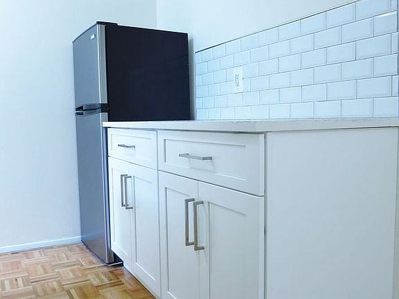 3rd image of 542 E 79th St APT 5O