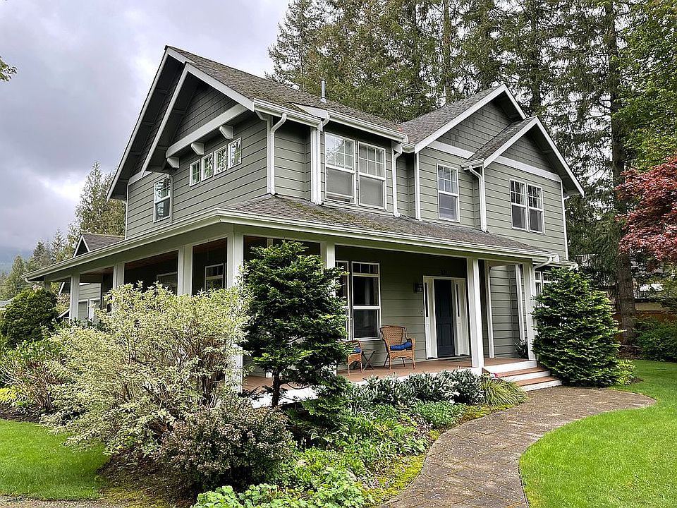 1st image of 631 Meadow Dr SE