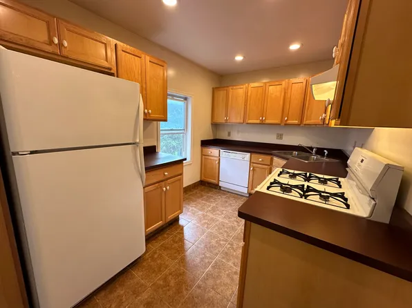 1027 18th Ave SE #2, Minneapolis, MN 55414