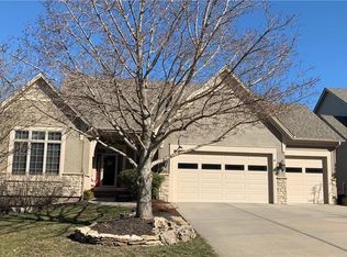 16009 Grandview St, Overland Park, KS 66085