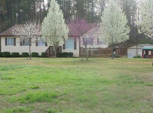 700 Matthews Ln, Brodnax, VA 23920