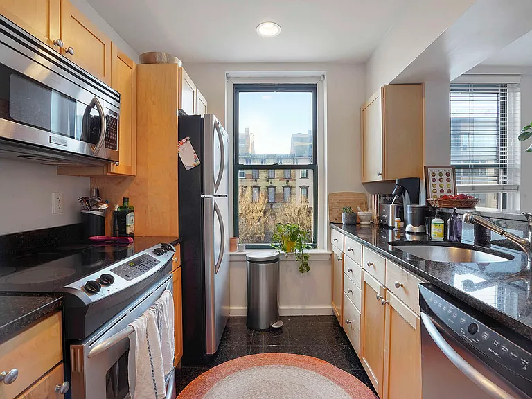 Deacon Court - 1661 Washington Street — Photo 189