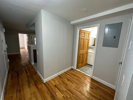 Rented by Premier Metro Realty Corp | media 13