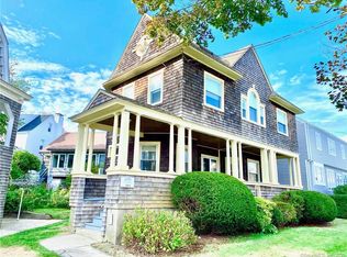 11 Mott Ave, New London, CT 06320