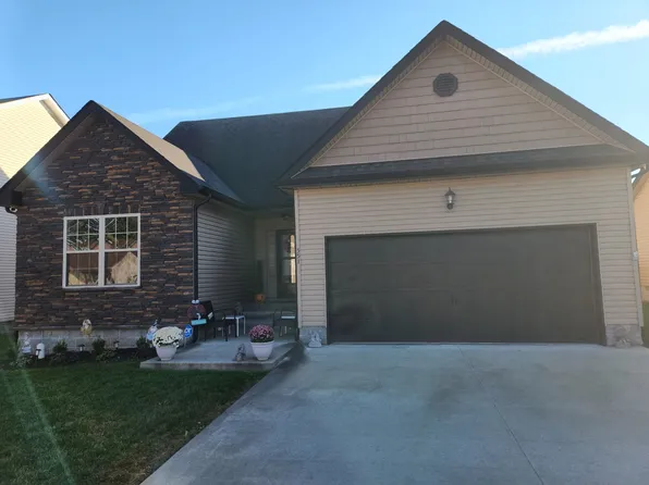 551 Falkland Cir, Clarksville, TN 37042