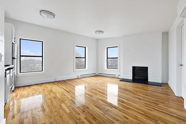 Rented by Compass | media 7