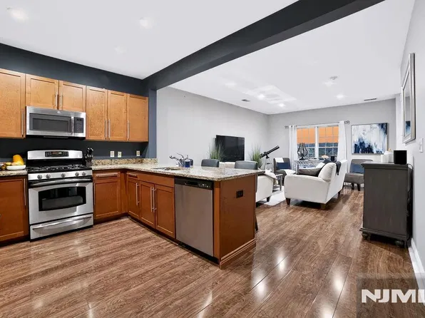 2408 Windsor Park Court, Englewood, NJ 07631