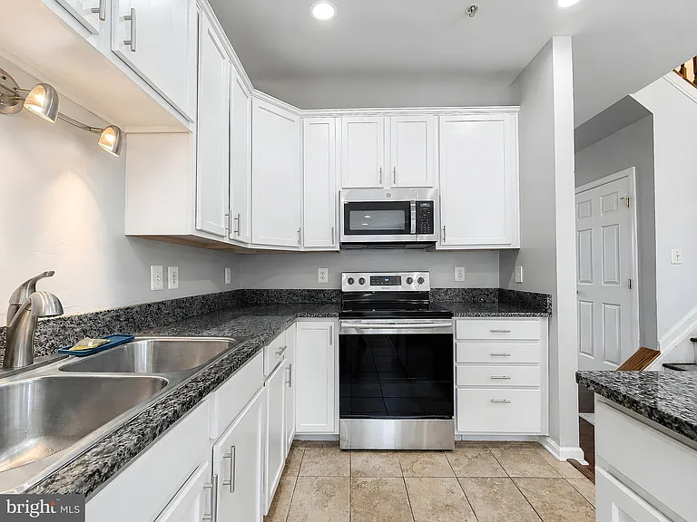 21362 Jettison Dr — Photo 15