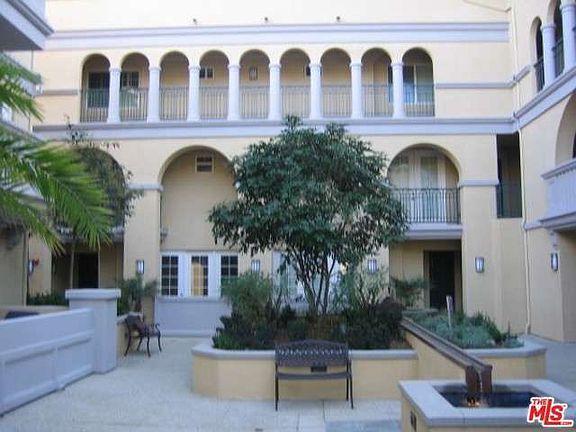 2nd image of 7101 Playa Vista Dr APT 101