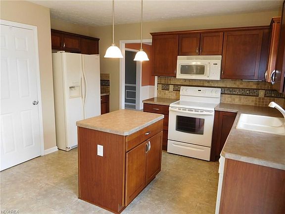 5th image of 4114 Keller Hanna Dr