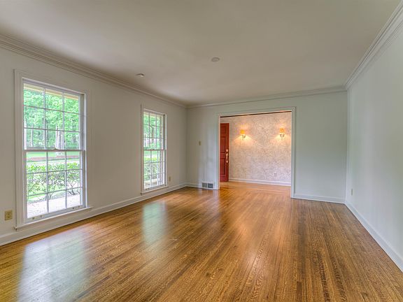 5th image of 6469 Kirby Woods Dr