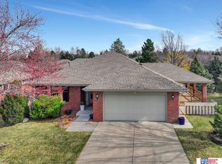 4920 Sugar Creek Rd, Lincoln, NE 68516