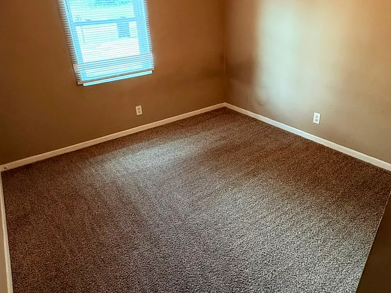 3606 Alene Cir — Photo 9