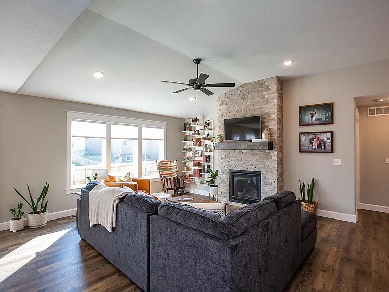 4804 Plumthicket Dr — Photo 11