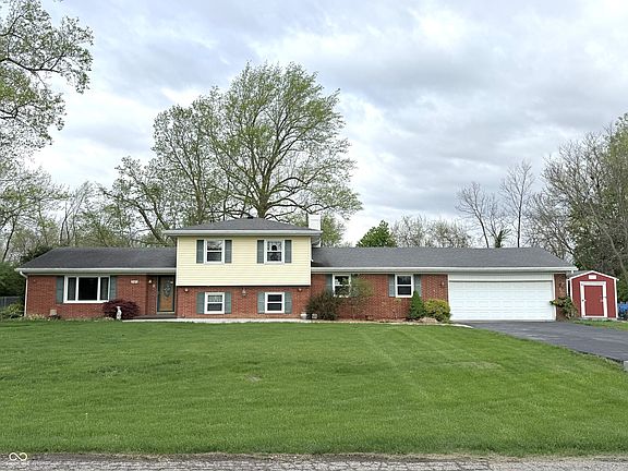 2nd image of 345 N Pleasant Run