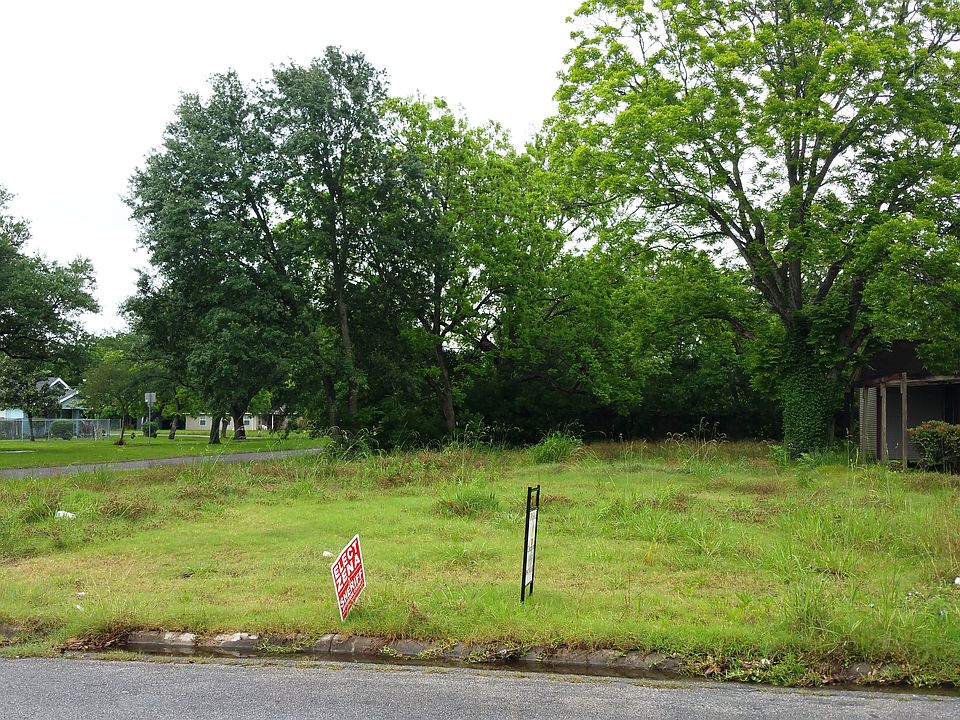 2nd image of 1148 Dequeen Blvd