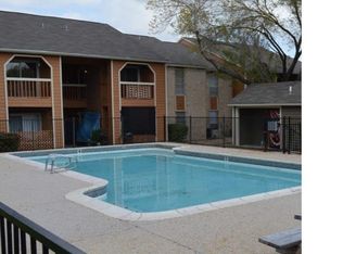 1100 Callaghan Rd, San Antonio, TX 78228