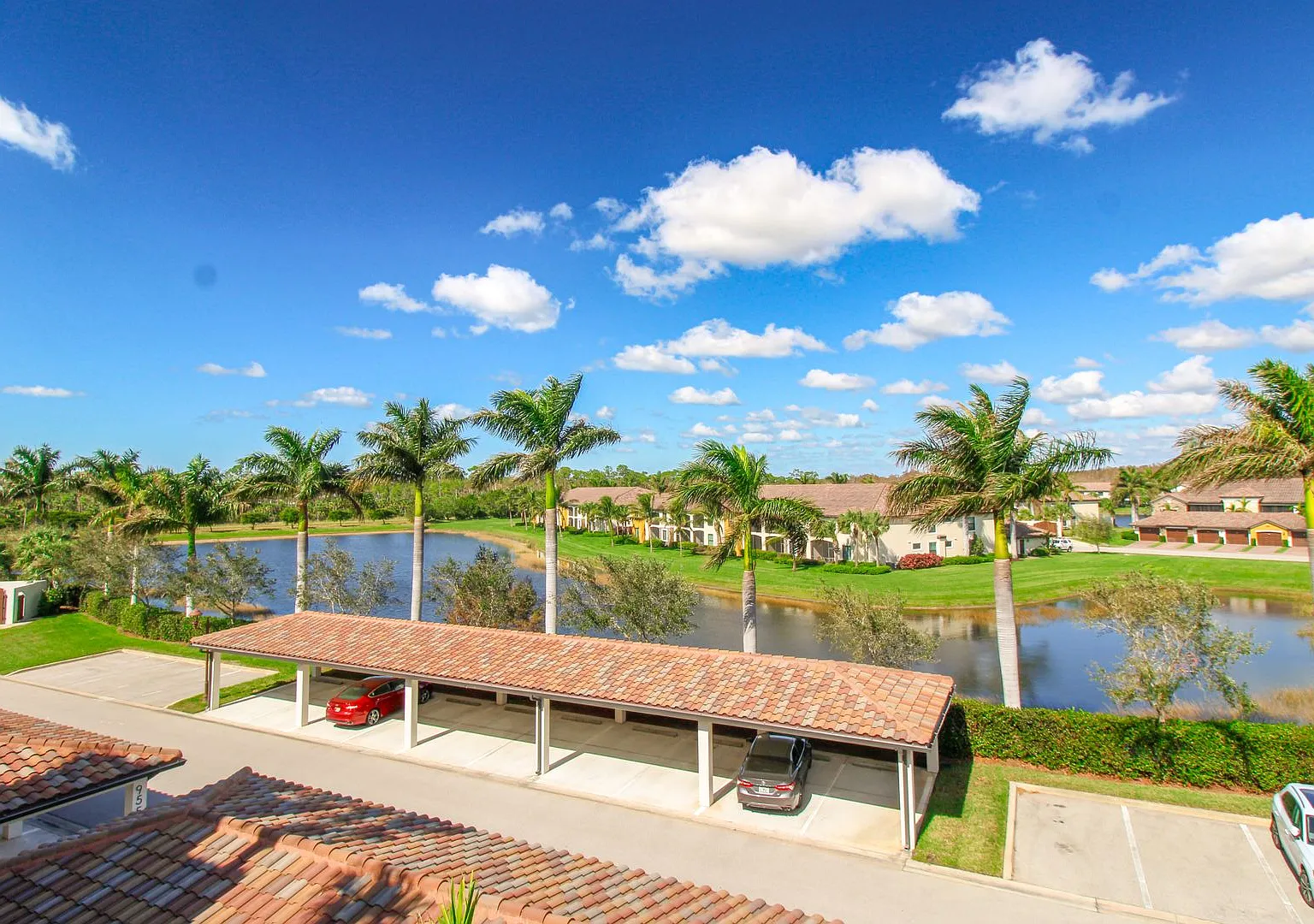 ** Treviso Bay Unit Available ** Social Membership To Treviso Bay ** — Photo 4